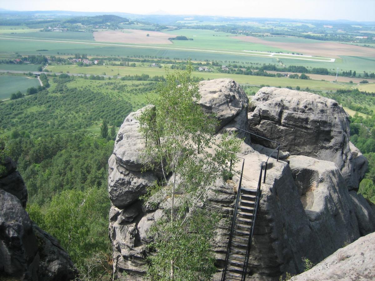 Pension Jana - Wellness Jilemnice Buitenkant foto