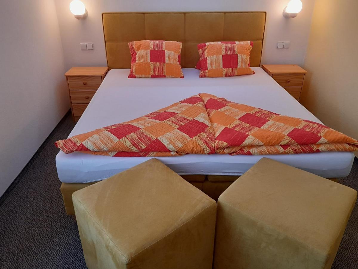Pension Jana - Wellness Jilemnice Buitenkant foto