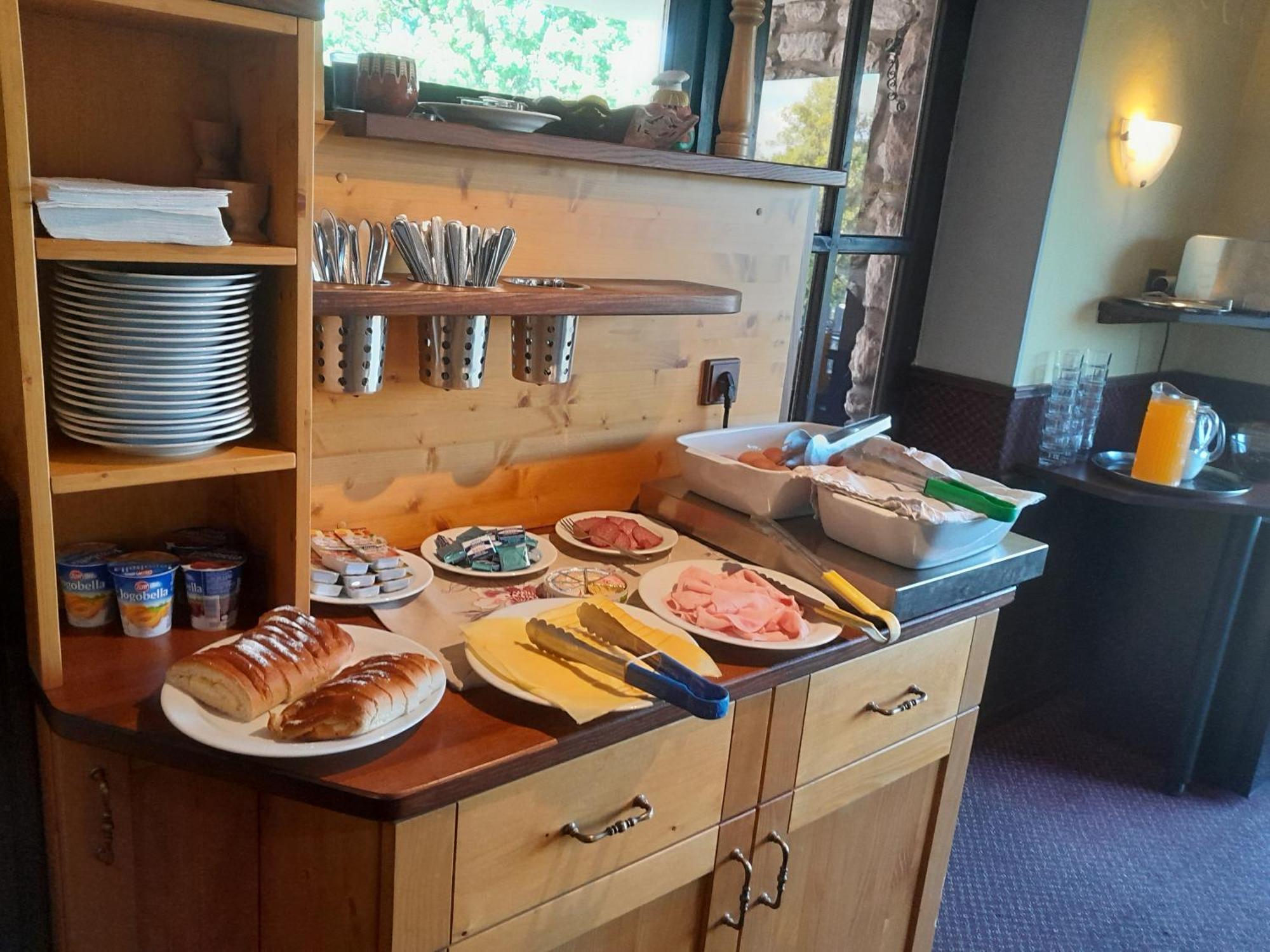 Pension Jana - Wellness Jilemnice Buitenkant foto
